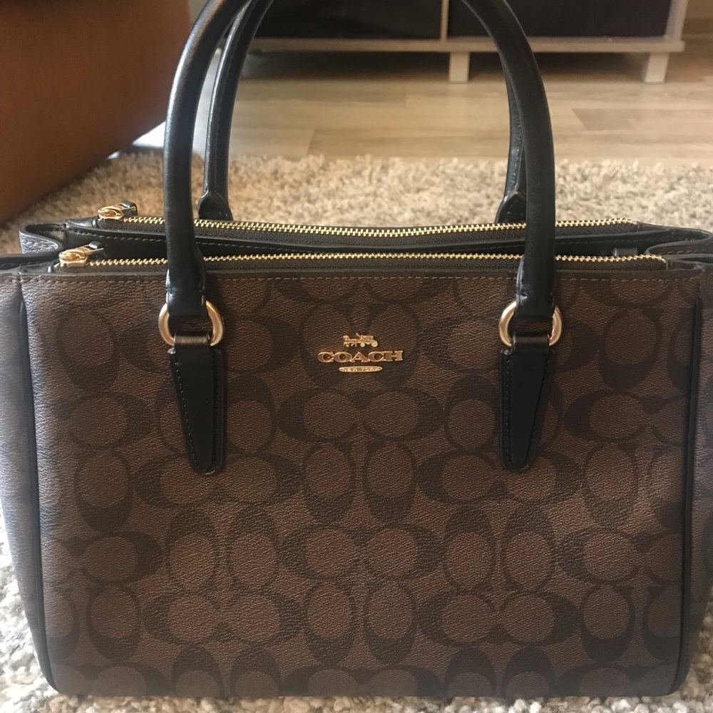 Coach large Surrey carry all
